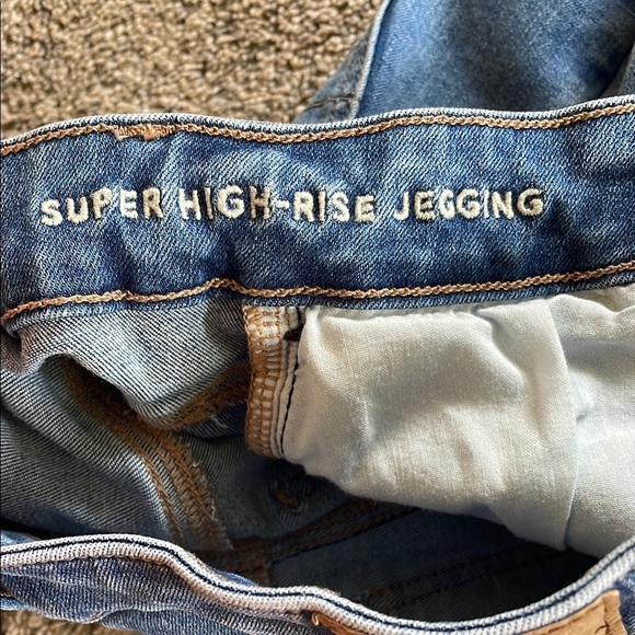 ⭐️ 3/$20 American Eagle Outfitters Blue Skinny Jeans Classic Denim - Picture 3 of 5